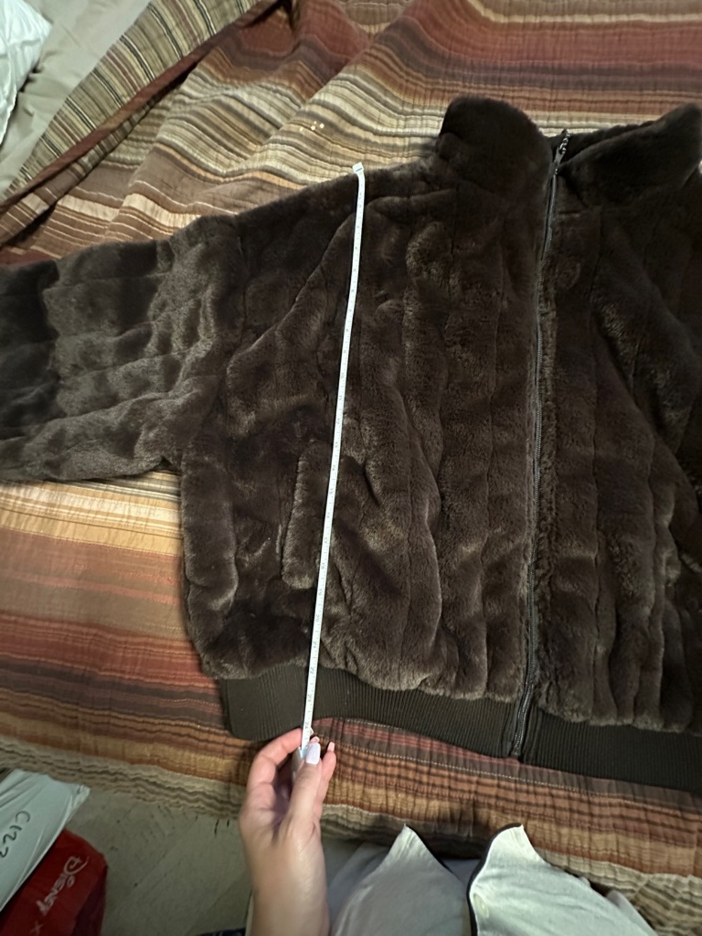 Aerie Offline Faux Fur Jacket“The Rundown” - Picture 9 of 12